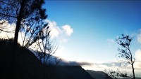 Sunrise biru dari penajankan 1