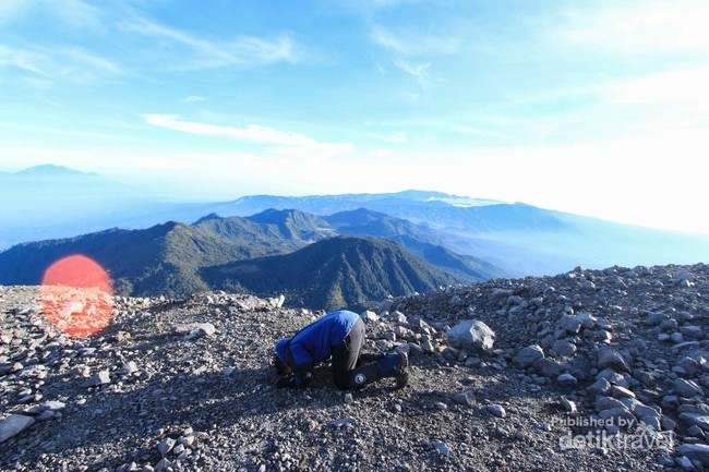 Menggapai Puncak Abadi Para Dewa