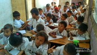Ruang kelas SD Satu Atap Komodo