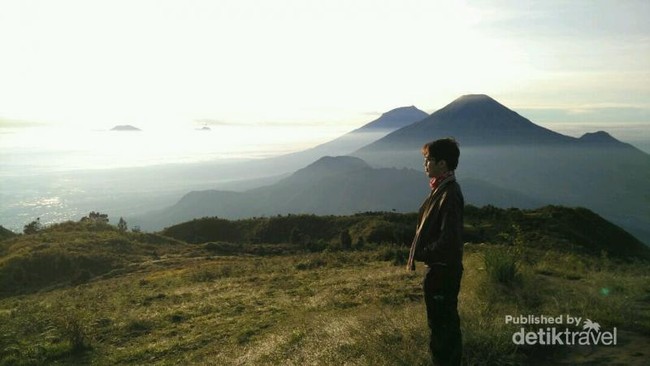 Menikmati Syahdunya Gunung Prau di Wonosobo
