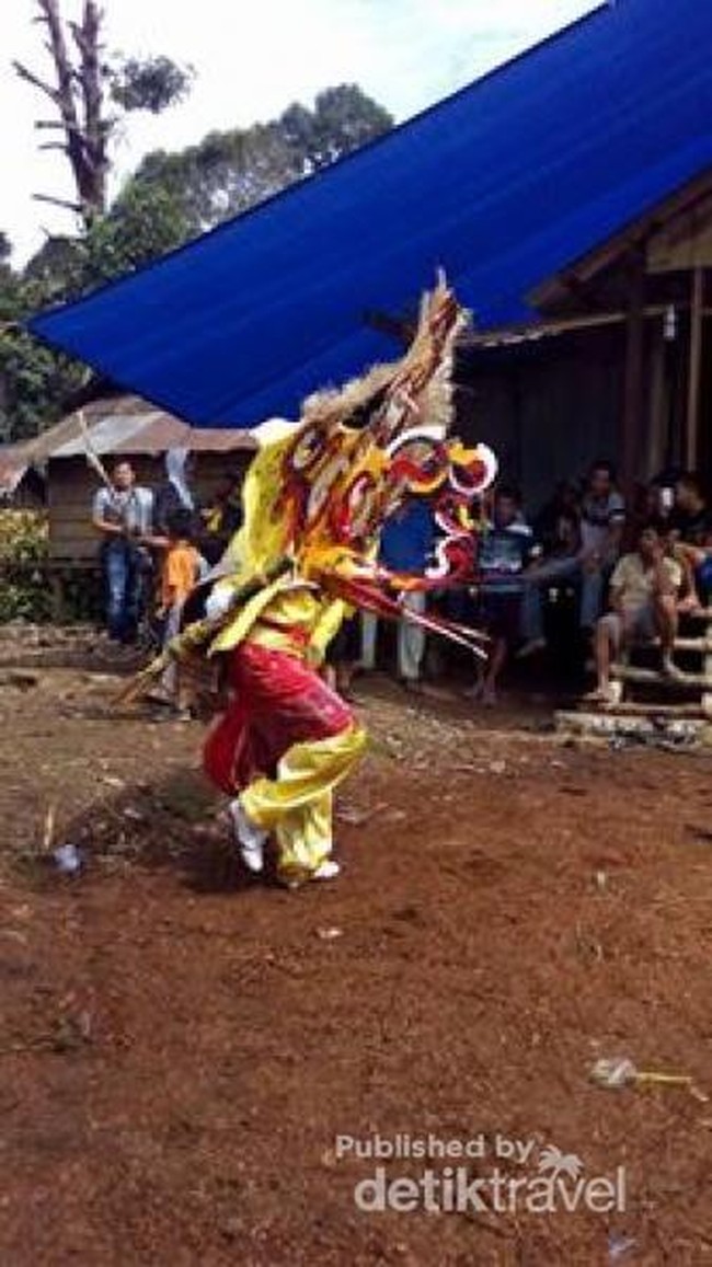 Menilik Ritual Kematian di Kalimantan