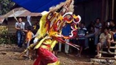 Menilik Ritual Kematian di Kalimantan