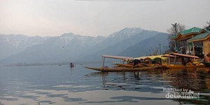 Mungkin Inilah Danau Terindah di Kaki Himalaya