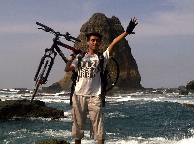 Naik Sepeda ke Papuma