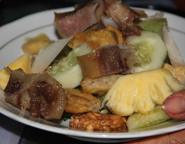 Nikmatnya Rujak Cingur Khas Pasuruan Jawa Timur