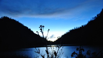 Pagi Hari di Ranu Kumbolo, Indahnya Bak Magis!