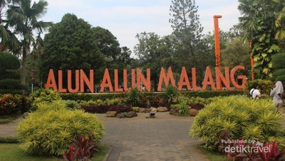 Pagi yang Menyenangkan di Alun-alun Kota Malang