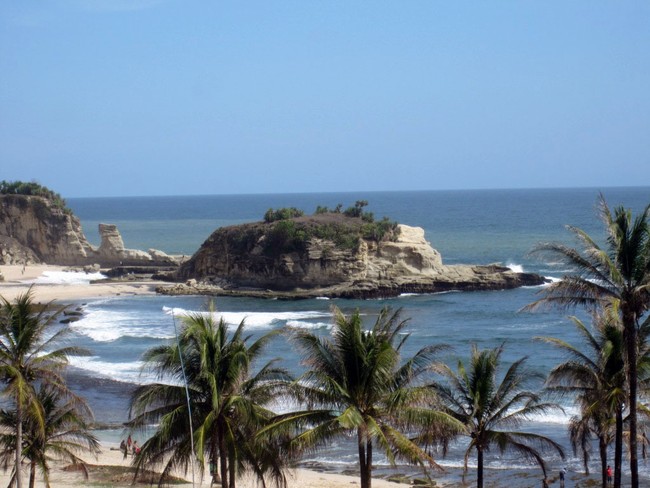 Pantai Klayar, Perpaduan Hawaii dan Mesir