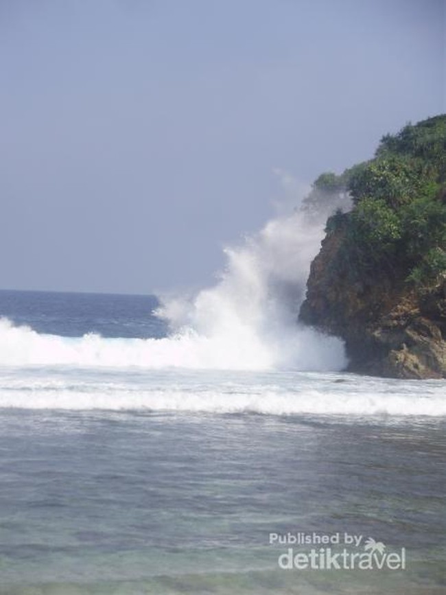 Pantai Peh Pulo, Sekeping Surga di Blitar