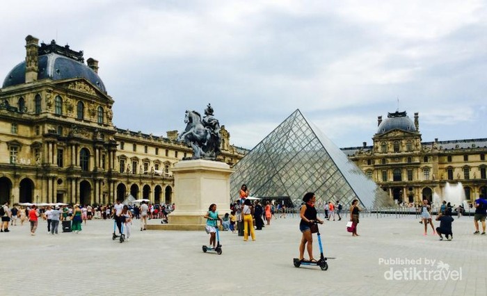 Paris yang Selalu Romantis