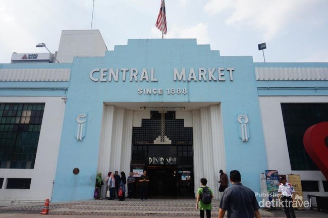 Pasar di Negara Ini Sekaligus Jadi Ruang Pameran