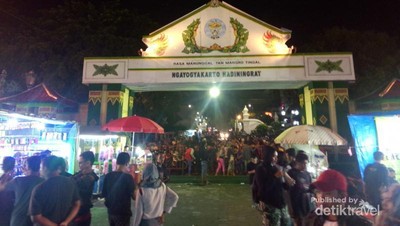 Pasar Malam Sekaten yang Bikin Kangen di Yogya