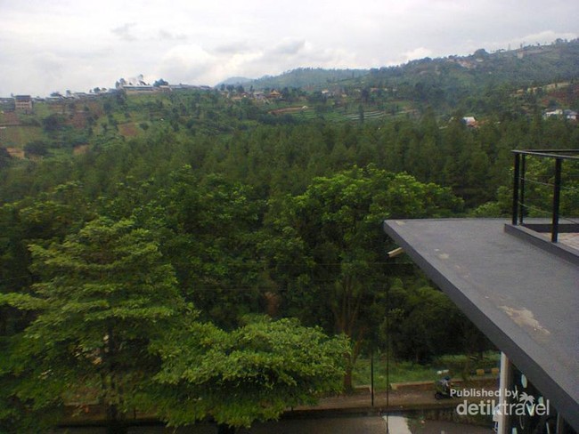 Pemandangan Cantik Ini yang Bisa Dilihat di Dago, Bandung