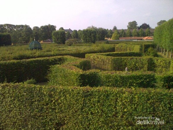 Penampakan Taman Labirin Cantik Nan Bersejarah di Jerman