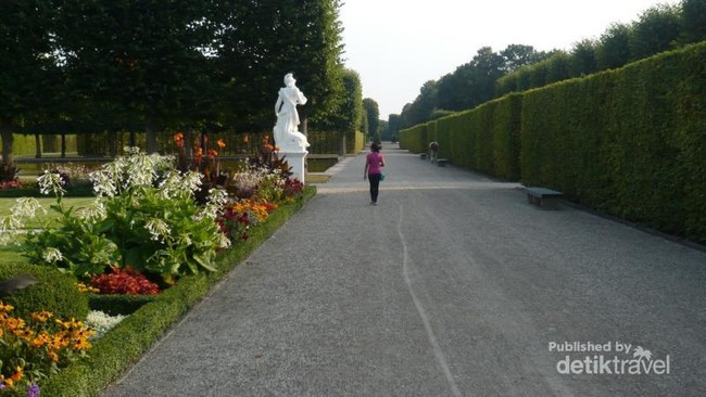Penampakan Taman Labirin Cantik Nan Bersejarah di Jerman