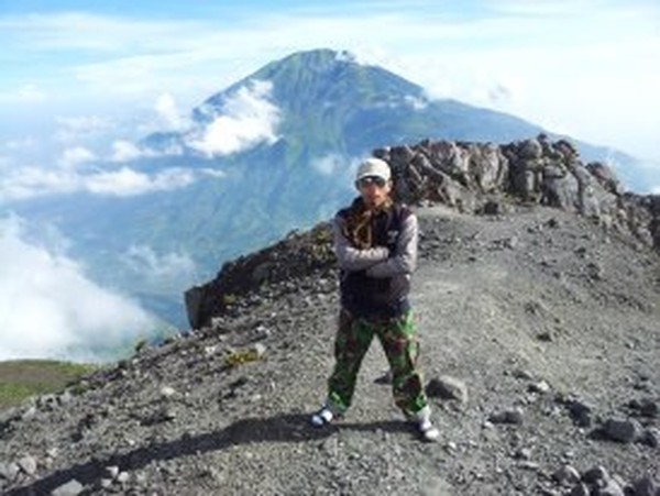 Pendakian Gunung Merapi Pasca Meletus