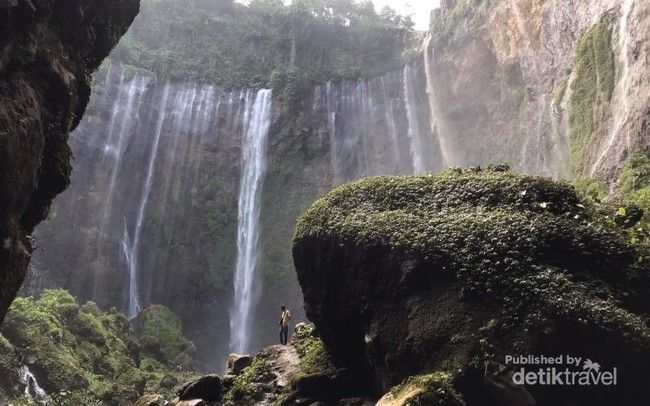Pesona Air Terjun Tumpak Sewu yang Viral di Medsos