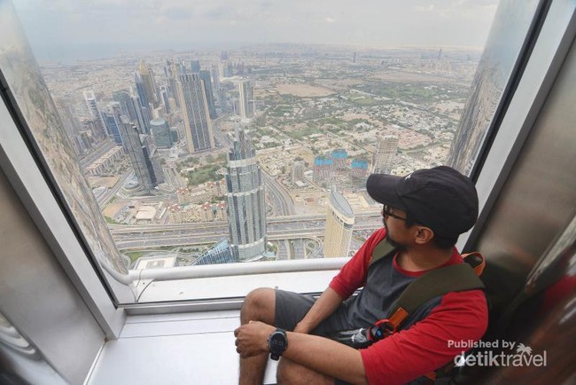 Potret Cantik Dubai Dari Burj Khalifa