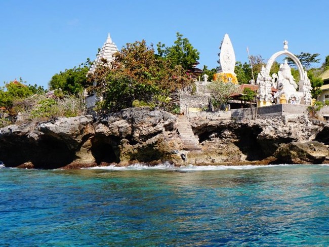 Potret Cantik Pulau Menjangan yang Jarang Orang Tahu