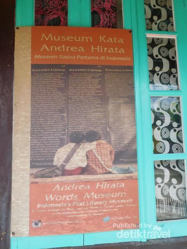 HTM nya sebesar Rp 50 ribu, mungkin terlihat mahal untuk sebuah museum namun tidak sebanding dengan apa yang akan kita dapatkan di dalam. Selain itu, kita juga akan mendapatkan buku kaya Andrea Hirata sebagai buah tangan HTM nya sebesar Rp 50 ribu, mungkin terlihat mahal untuk sebuah museum namun tidak sebanding dengan apa yang akan kita dapatkan di dalam. Selain itu, kita juga akan mendapatkan buku kaya Andrea Hirata sebagai buah tangan