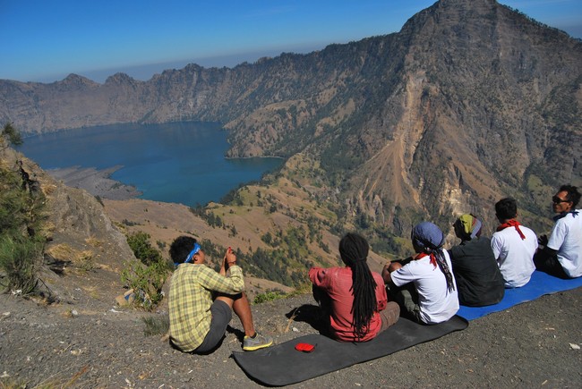 Satu Kata Untuk Gunung Rinjani, Eksotis!