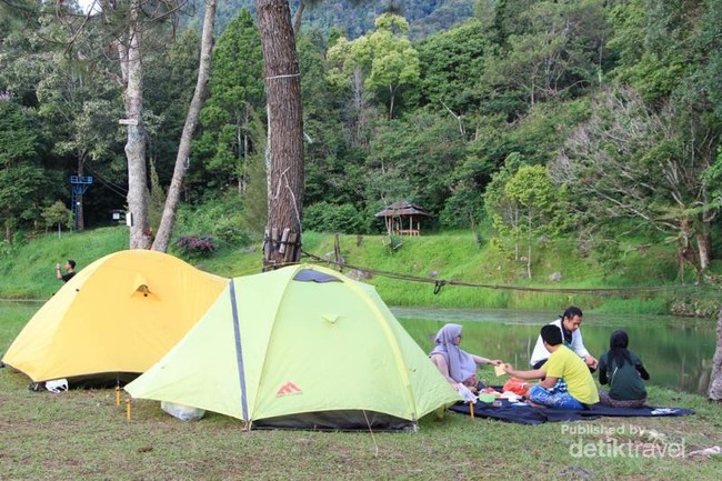 Sejenak Menyepi ke Bumi Perkemahan Mandalawangi