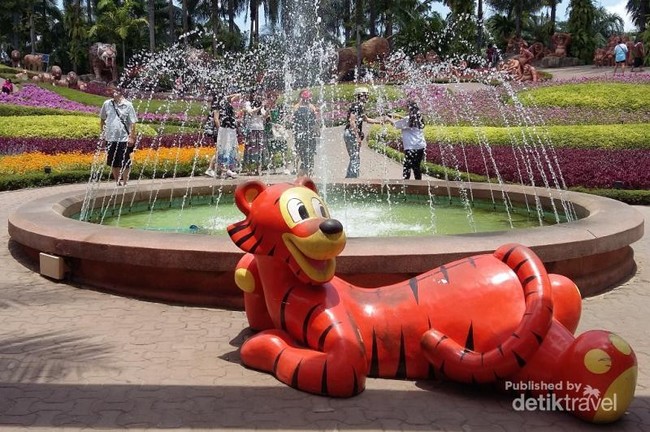 Selain Pantai Ini Hiburan Lain di Pattaya: Nong Nooch Village