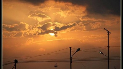 Senja dari Balik Kereta