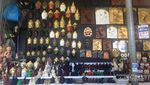 Sensasi Belanja di Pasar Terapung Thailand