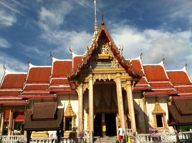 Serasa Jadi James Bond di Phuket