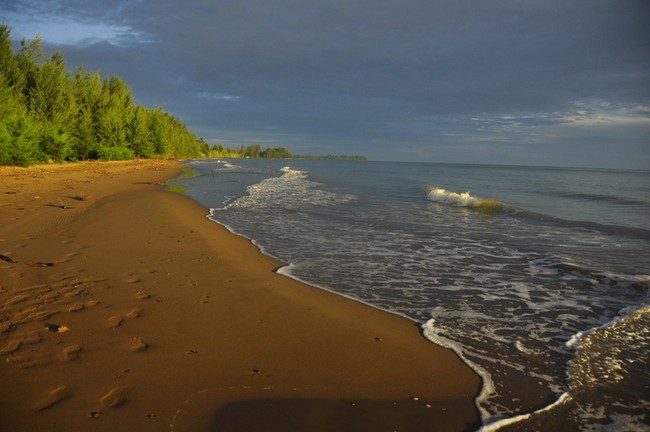 Siapa Sangka, Kota Minyak Bula Punya Alam Secantik Ini