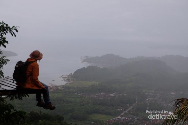 Spot Romantis Melihat Sunrise di Lampung