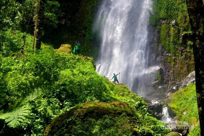 Subang Nggak Cuma Ciater, Ada Curug Cibareubeuy!
