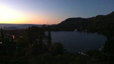 Sunrise yang Menghipnosis di Telaga Sarangan