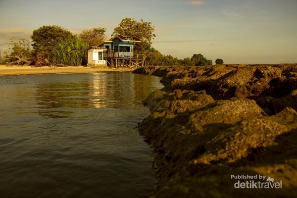 Tak Terbantahkan Bila Pantai Di Maros Memang Indah Tak Terbantahkan Bila Pantai Di Maros Memang Indah