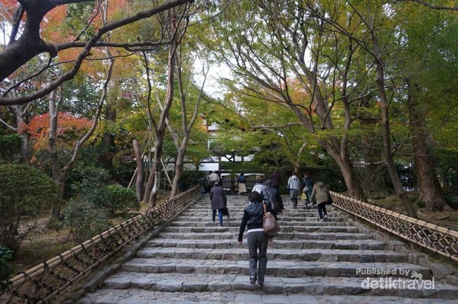 Taman Batu Mistis Ini Paling Terkenal di Kyoto