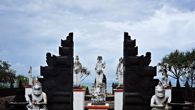 Tanah Lot? Bukan, Ini Pantai di Gunungkidul