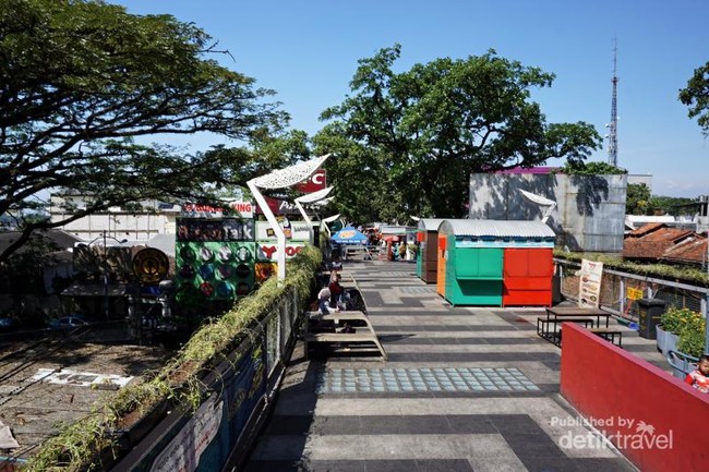 Tempat Kece di Bandung: Teras Cihampelas