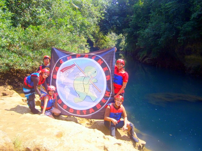 Uji Adrenalin di Green Canyon, Berani?