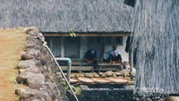 Berkunjung ke Kampung Naga