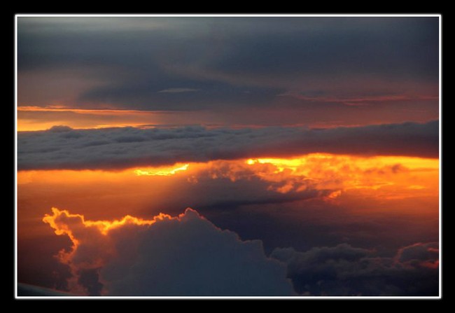 Warna Langit di Atas Pulau Sumatera