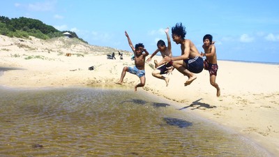 Wisata dengan Misi Sosial