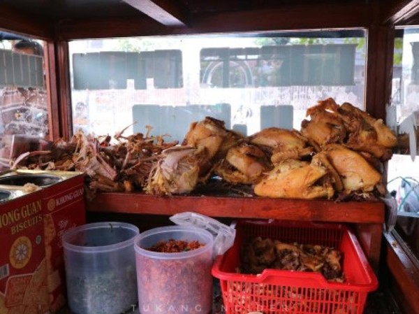 Wisata Kuliner Jakarta Tukang Bubur Naik Haji Di Masjid Cut Meutia