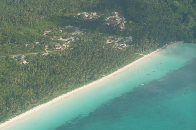 Wow! Pantai Pasir Putih Terhalus di Dunia Ada di Maluku