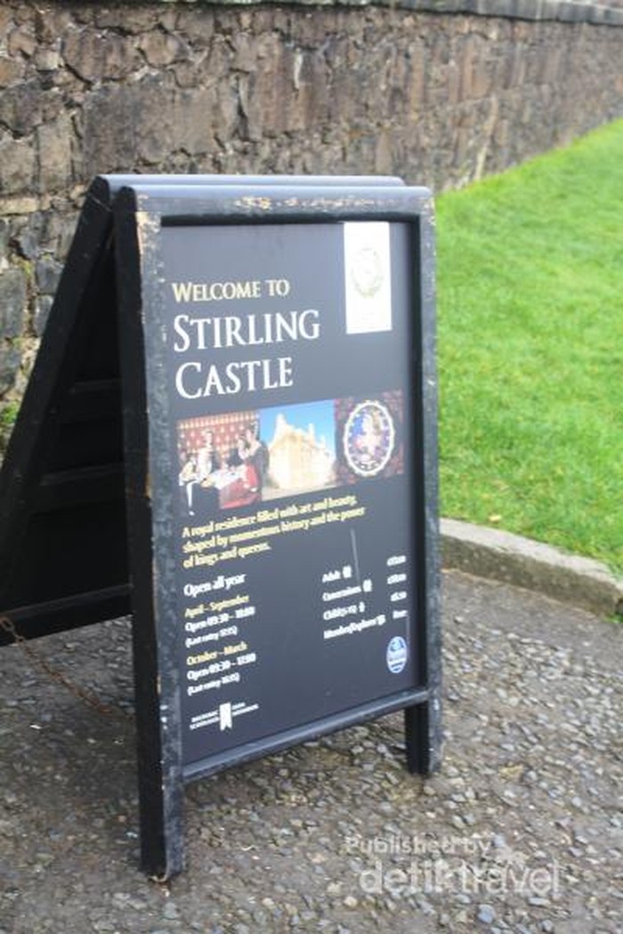 Yuk, Lihat Indahnya Kota Skotlandia dari Kastil Stirling!