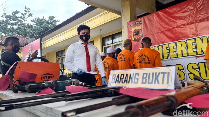 Enam pemburu babi di Sukabumi ditangkap polisi gegara kepemilikan senpi
