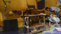 Tak hanya di Garut, puluhan rumah warga di Kabupaten Tasikmalaya, Jawa Barat, juga terdampak pergerakan tanah. ANTARA FOTO/Adeng Bustomi.