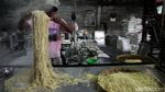 Geliat Produksi Mi Basah yang Legendaris di Yogyakarta