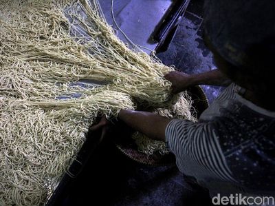 Geliat Produksi Mi Basah yang Legendaris di Yogyakarta