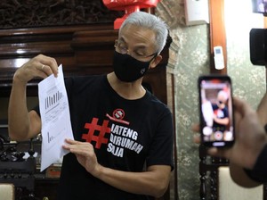Colekannya ke Anies Dianggap Beraroma Pilpres, Ganjar: Kejauhan!